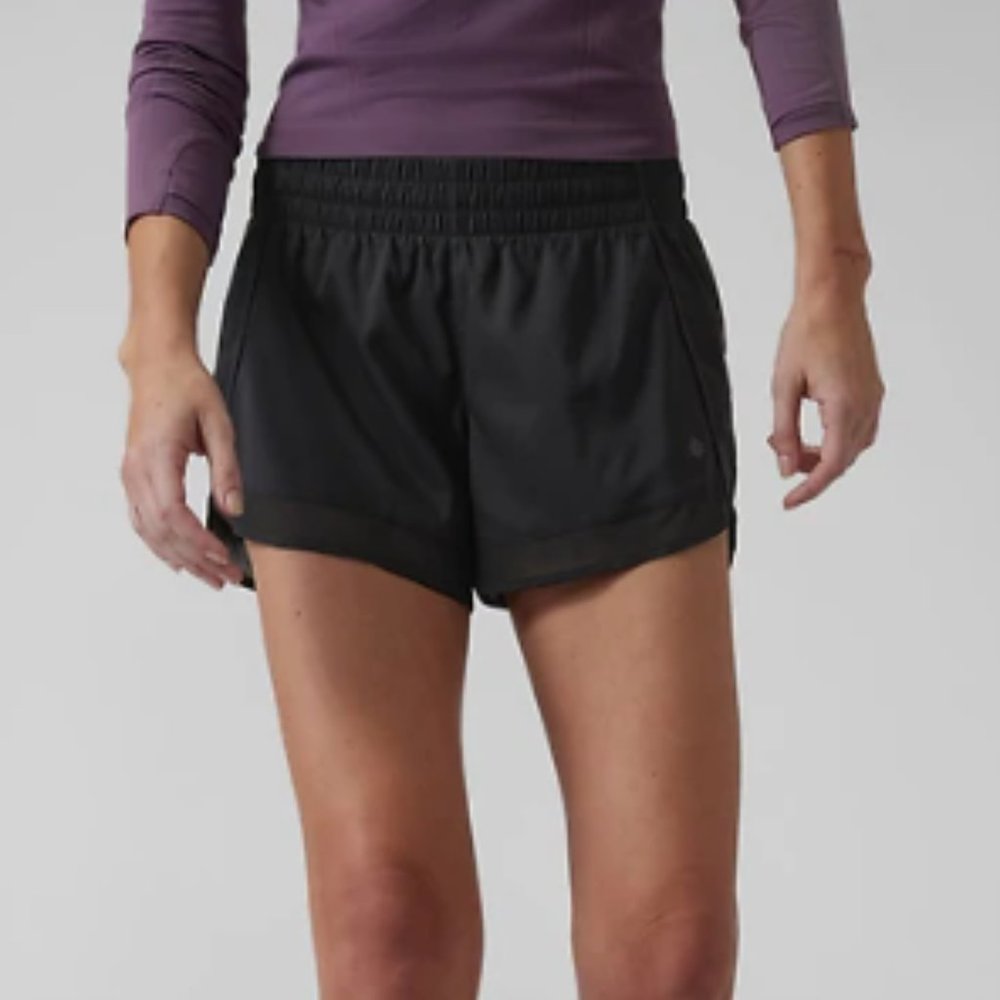 Athleta Mesh Racer Run Short 4"